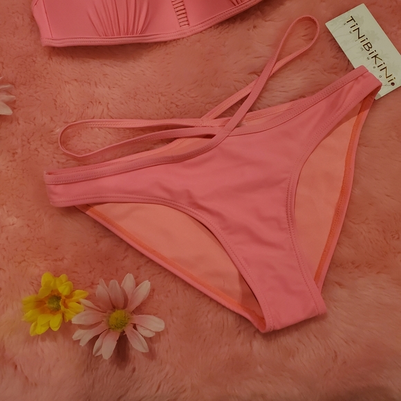 Strappy TiNiBiKiNi - Picture 3 of 7